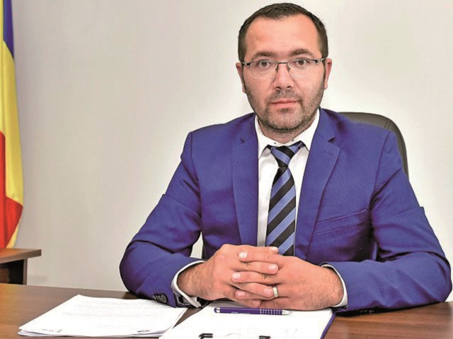 Polițiștii iau cu asalt instituțiile publice din agricultură. Cine l-a înlocuit pe Mihai Moraru la șefia Agenției pentru Finanțarea Investițiilor Rurale, care dă bani europeni fermierilor pentru investiții în agrobusinessul rural
