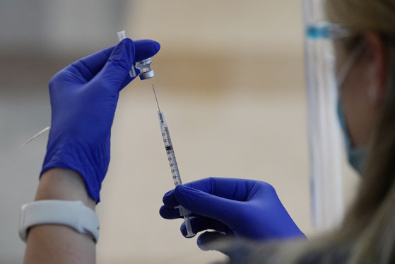 A apărut un nou vaccin anti-COVID. Astăzi a primit aprobarea pentru a fi folosit în UE