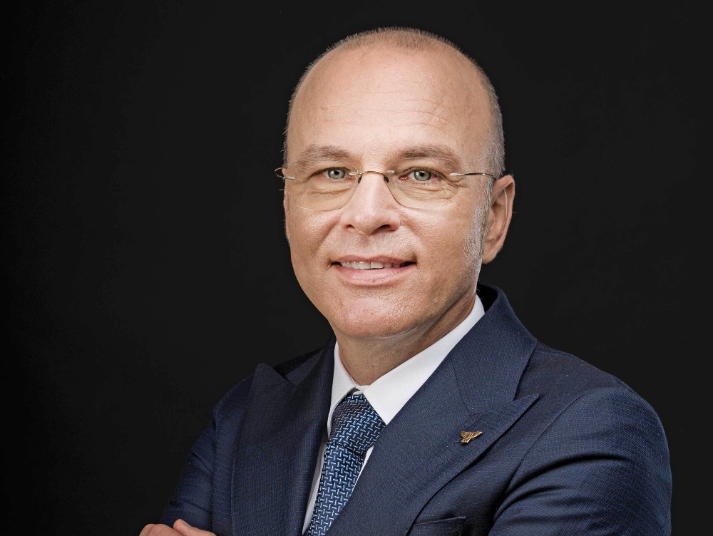 Povestea unuia dintre fondatorii celei mai mari companii românești de curierat. Cum a creat un business de sute de milioane de euro în țara noastră