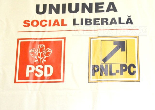 Un deputat USR spune: „Niciun amendament din sutele depuse de USR nu a fost adoptat de monstruoasa coaliție PSD-PNL-UDMR. În schimb, au fost date milioane de lei și adoptate amendamentele extremiștilor de la AUR