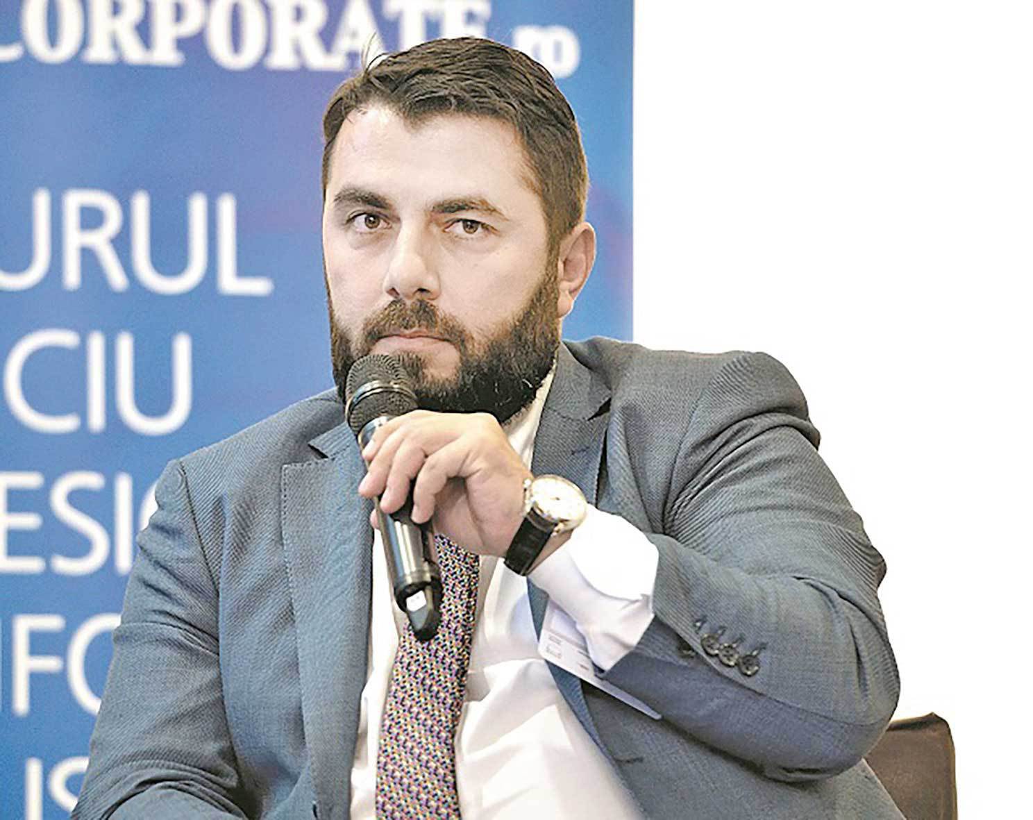 Răzvan Iorgu, de la un call-center, la conducerea unuia dintre cei mai mari consultanți imobiliari de pe piață. Prima lecție învățată:  Într-o întâlnire,  când discută un cumpărător cu un vânzător este mai important să taci și să asculți