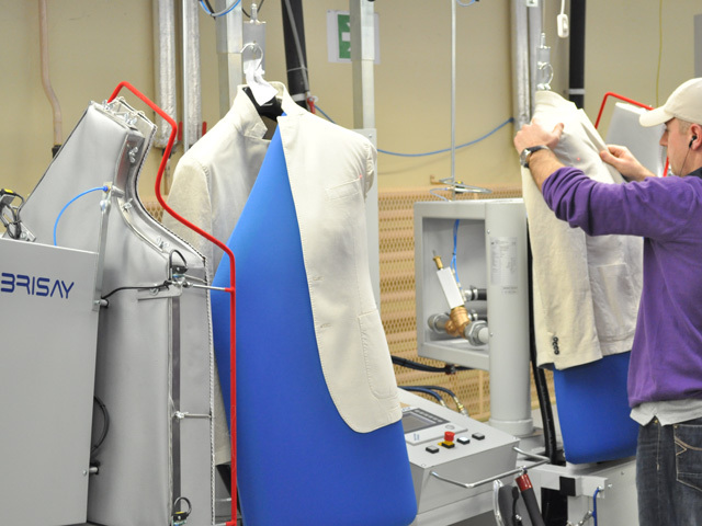 Criza gazelor distruge 20% din exporturile vitale de textile ale Pakistanului