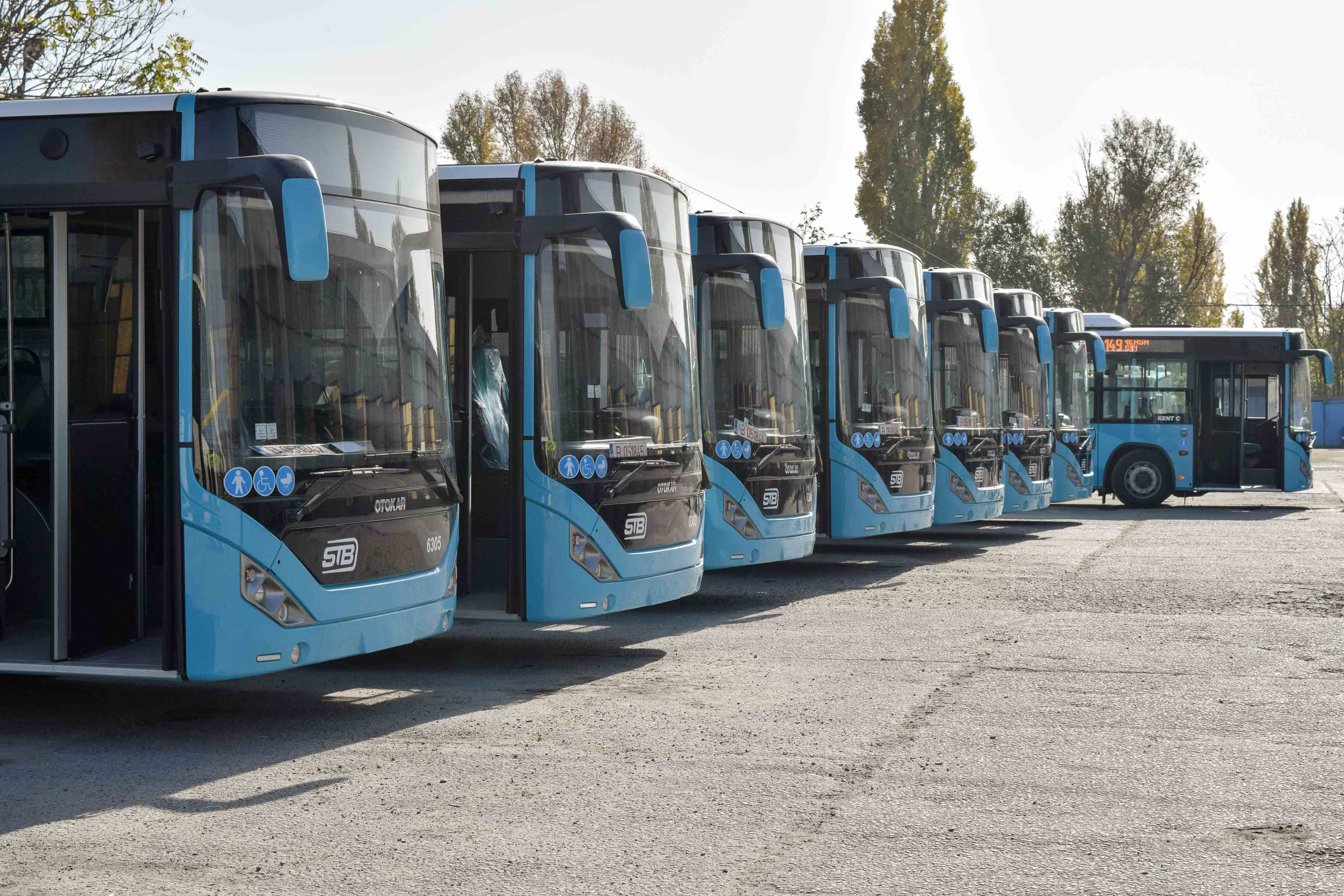 Greva angajaților STB, care joi a paralizat transportul de suprafață din București, continuă și astăzi