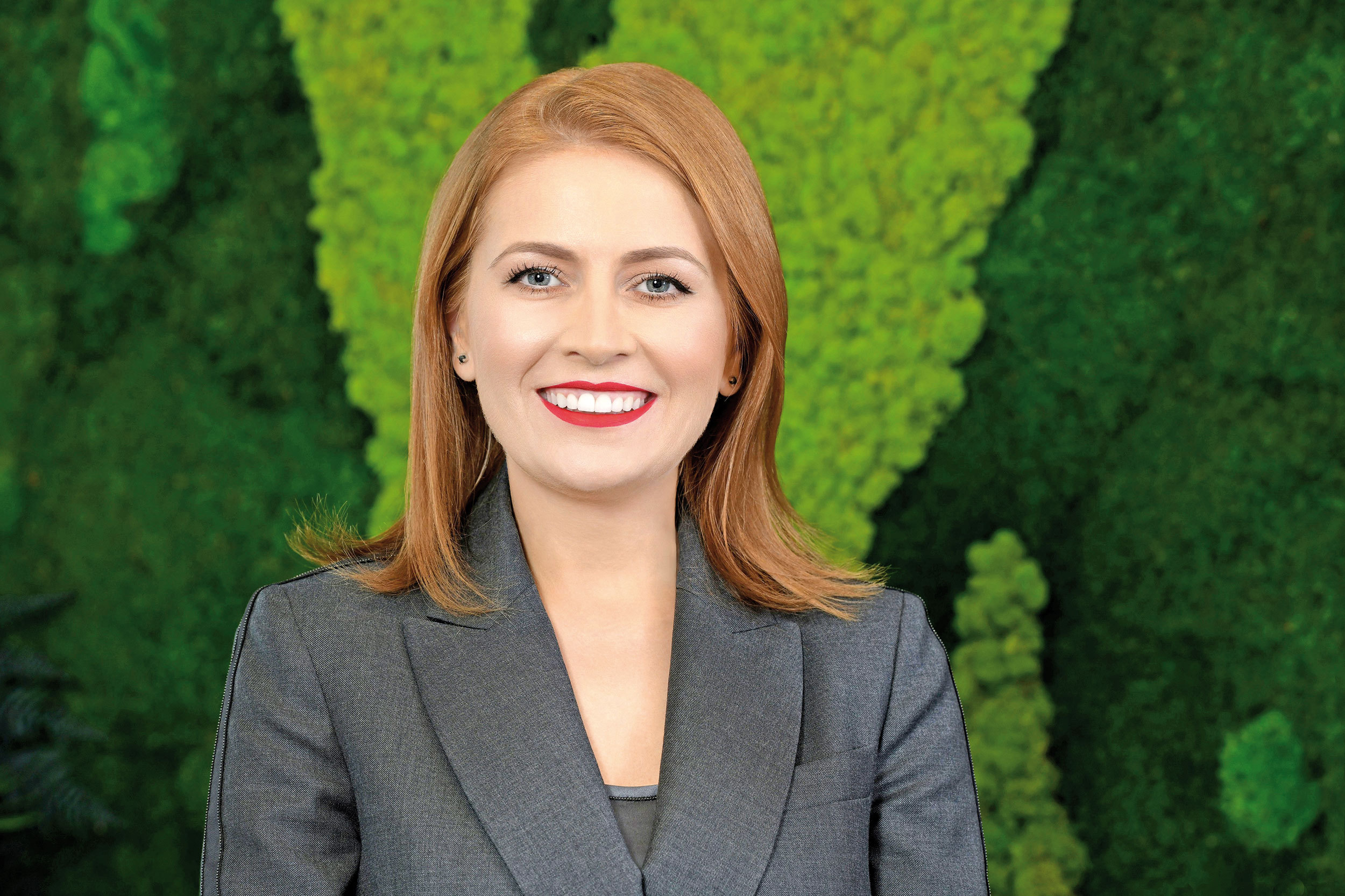 100 Cei mai admirați CEO din România 2021. Lucia Costea, cofondator și CEO Secom - 034