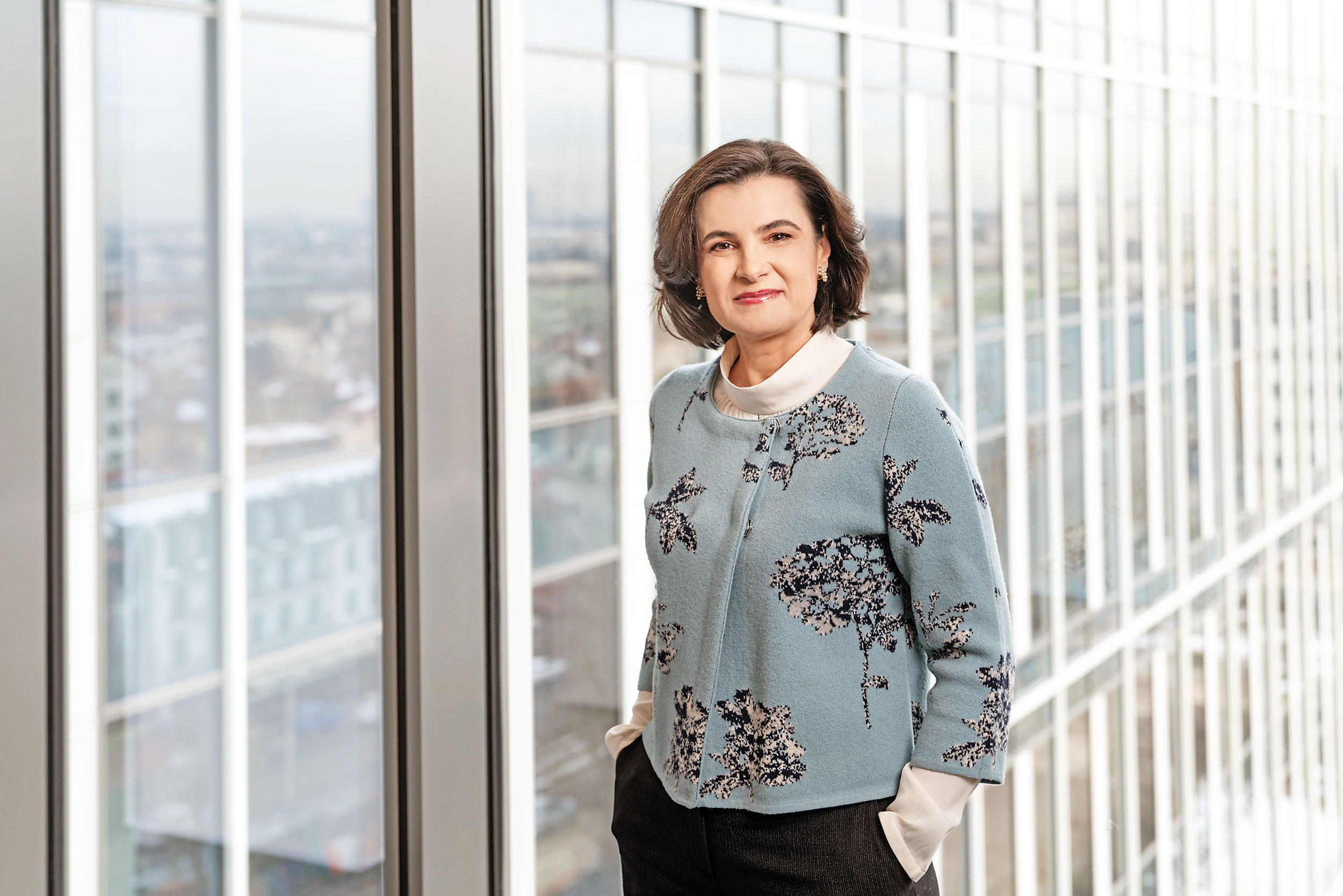 100 Cei mai admirați CEO din România 2021. Mihaela Bîtu, CEO ING Bank România - 018