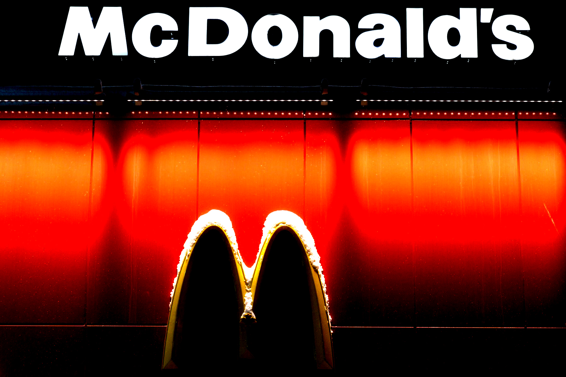 Vânzările McDonald's nu au mai fost atât de bune de pe vremea când Bill Clinton era președinte