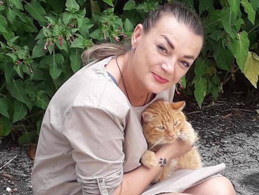 Povestea cutremurătoare a Vioricăi, românca vorbitoare de 6 limbi străine, găsită moartă pe stradă: „Înmormântată fără preot și nici măcar o rugăciune”