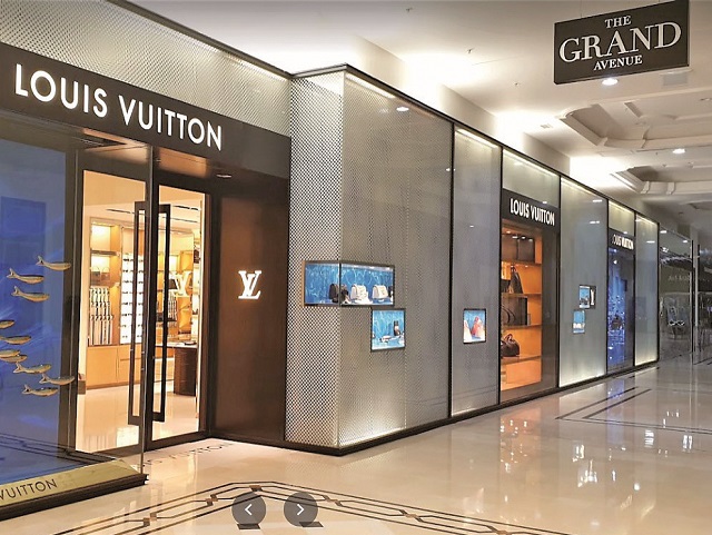 Ce deține în România gigantul LVMH, cel mai puternic jucător din industria luxului din lume: cinci companii cu afaceri de 100 mil. euro, dintre care două în producție
