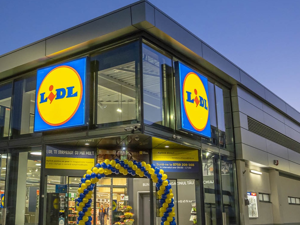 Cât câștigă un vânzător de la Lidl: Venitul minim brut va fi majorat de 1 martie