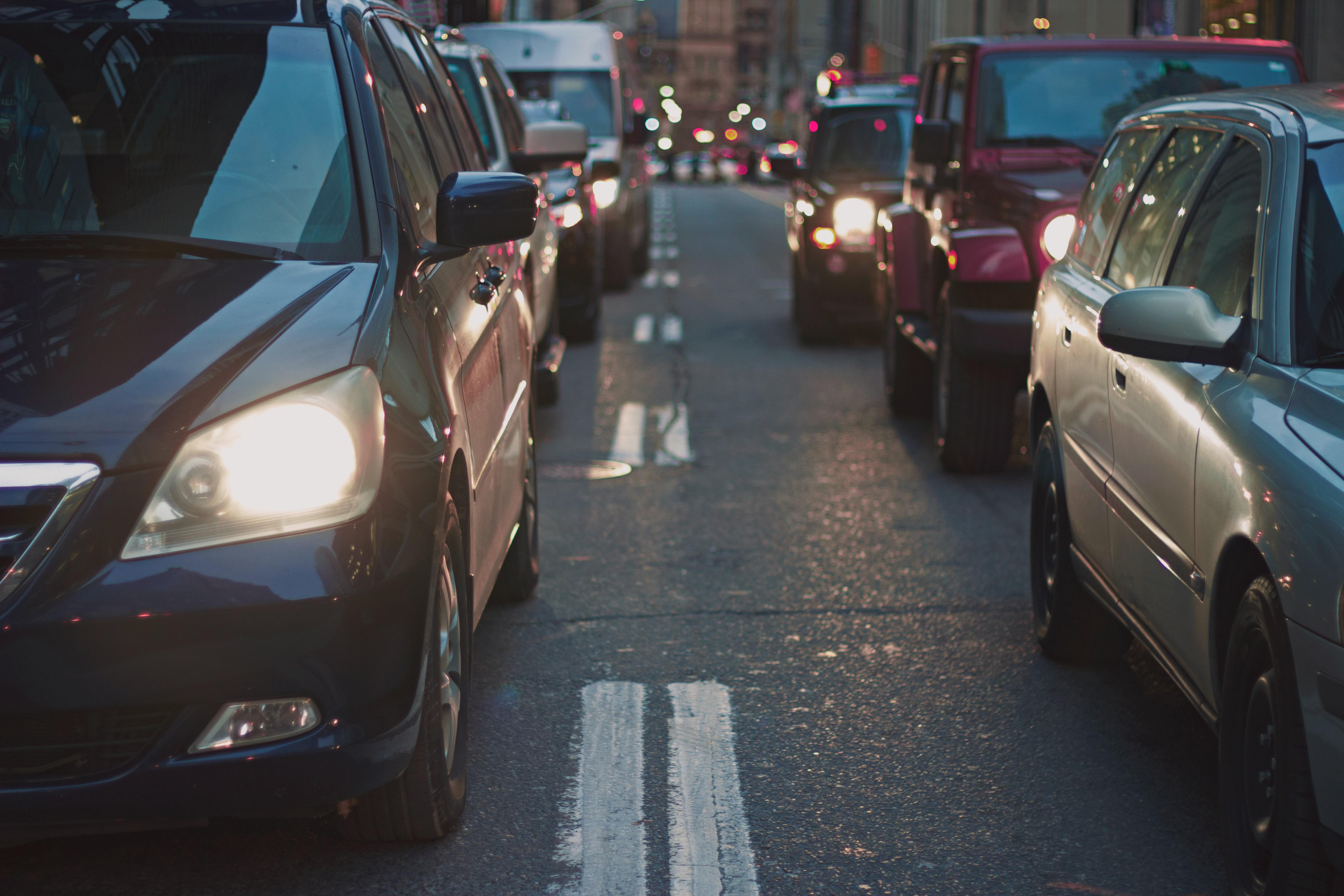 FORT: Plafonarea tarifelor RCA - Dacă această grilă înșelătoare devine funcțională pentru anumite categorii de vehicule, proprietarii vor plăti mai mult decât în prezent