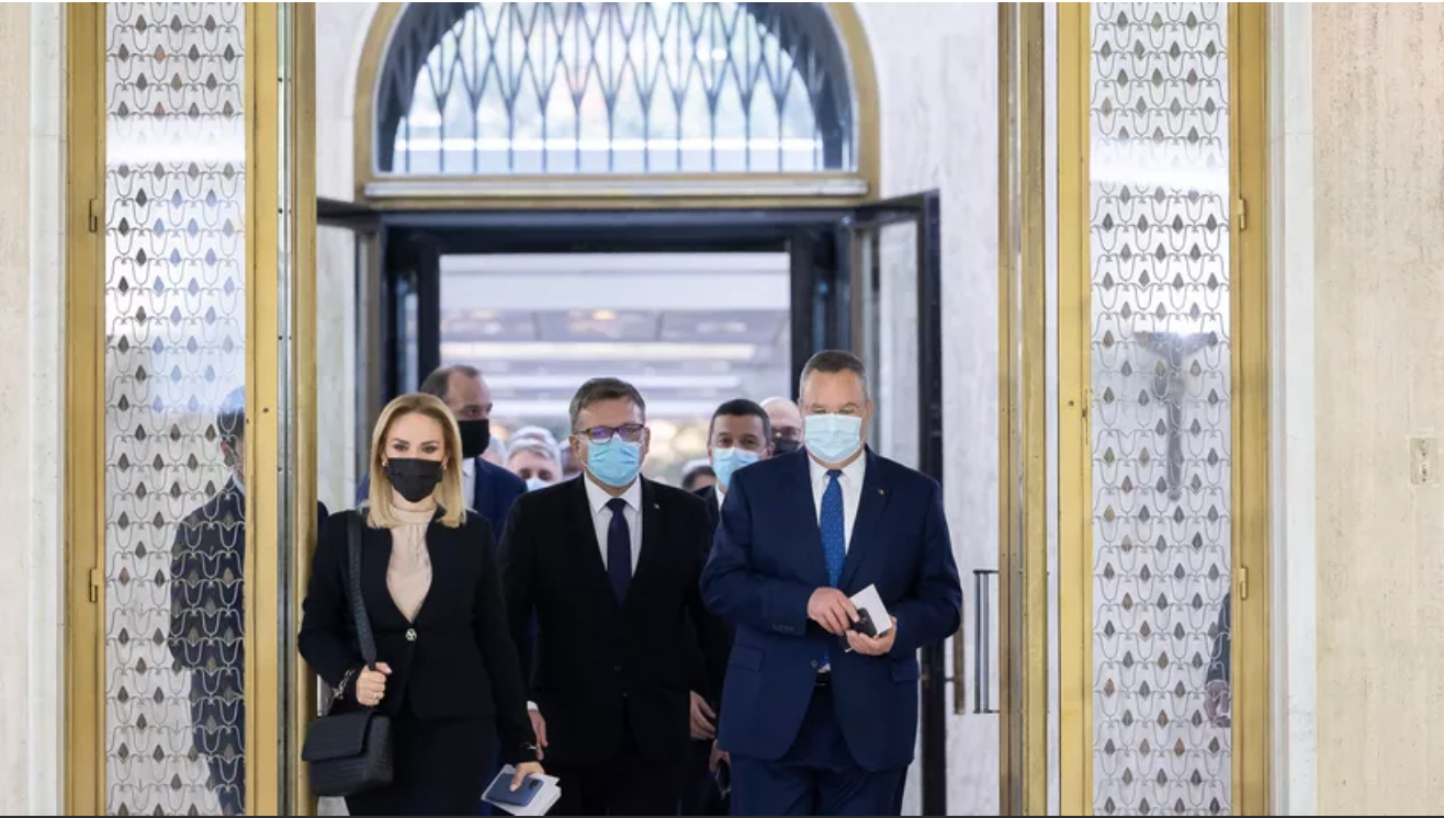 Gabriela Firea s-ar pregăti să preia Ministerul Muncii, de la colegul de partid Marius Budăi. Replica ministrului Familiei