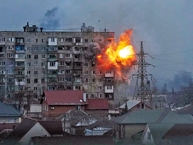 Adaposturile pentru civili, noile ținte ale armatei ruse: Rușii au bombardat o școală de artă din Mariupol unde se adăpostiseră aproximativ 400 de civili