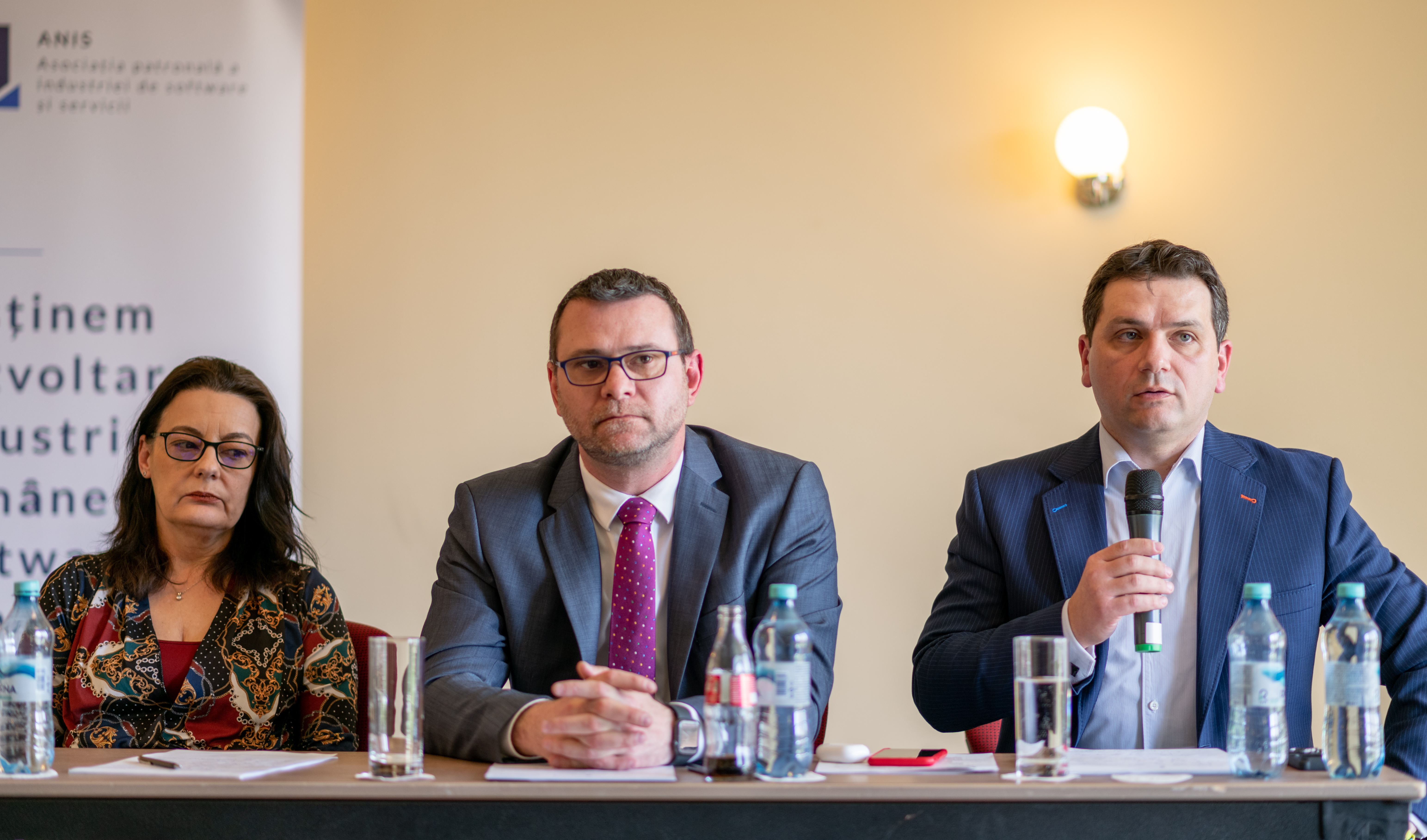VIDEO. Asociația patronală din soft și servicii continuă seria de critici la adresa proiectului privind înființarea platformei de cloud guvernamental. „Proiectul lansat în transparență decizională pe 16.03.2022 nu respectă linia discutată”
