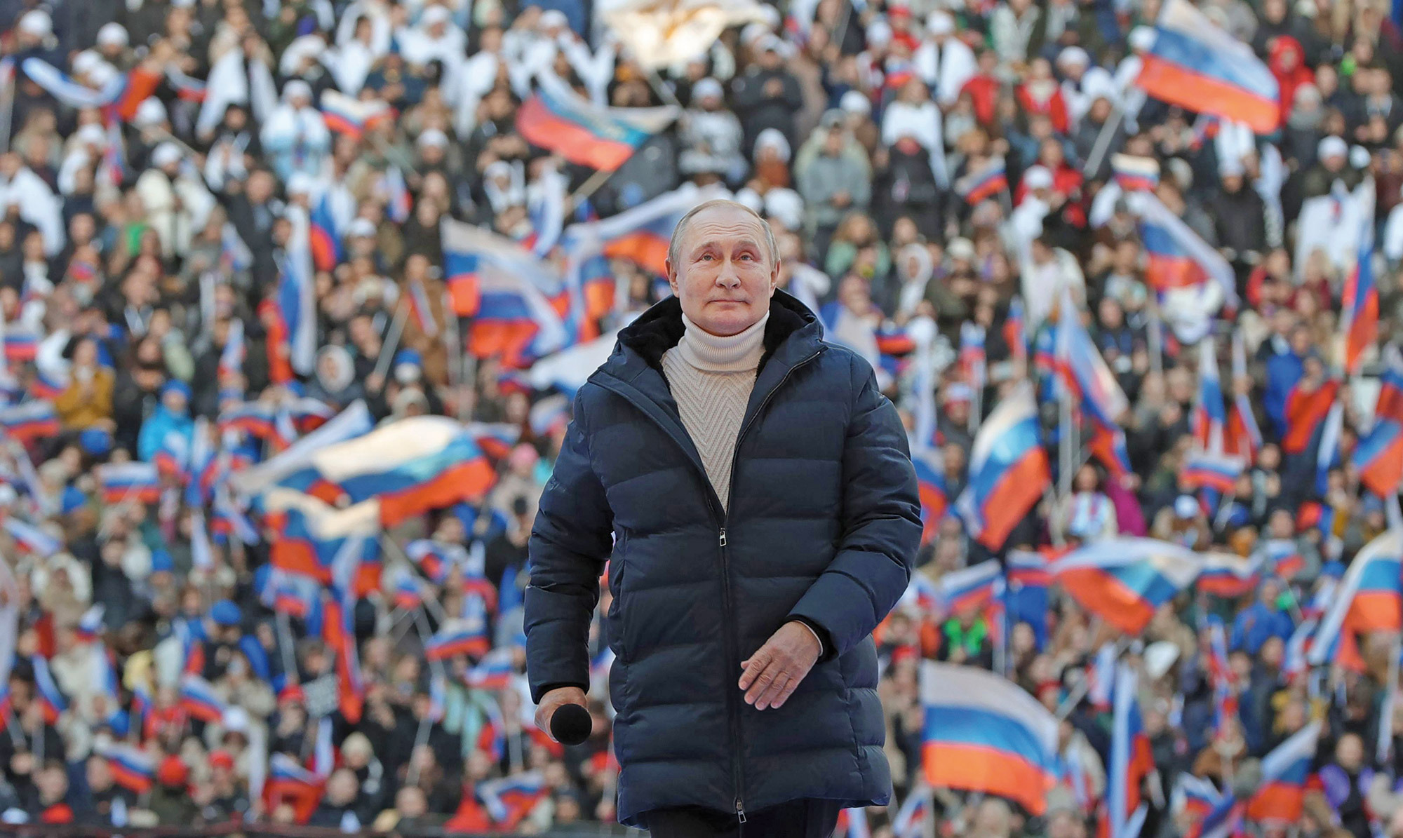 Ipocrizie de dictator. Putin a vorbit într-un discurs „despre valorile universale ale tuturor rușilor”, îmbrăcat într-o jachetă a unui brand vestic, pentru care un rus de rând trebuie să muncească 2 ani pentru a și-o permite. Ce ar putea simboliza acest lucru