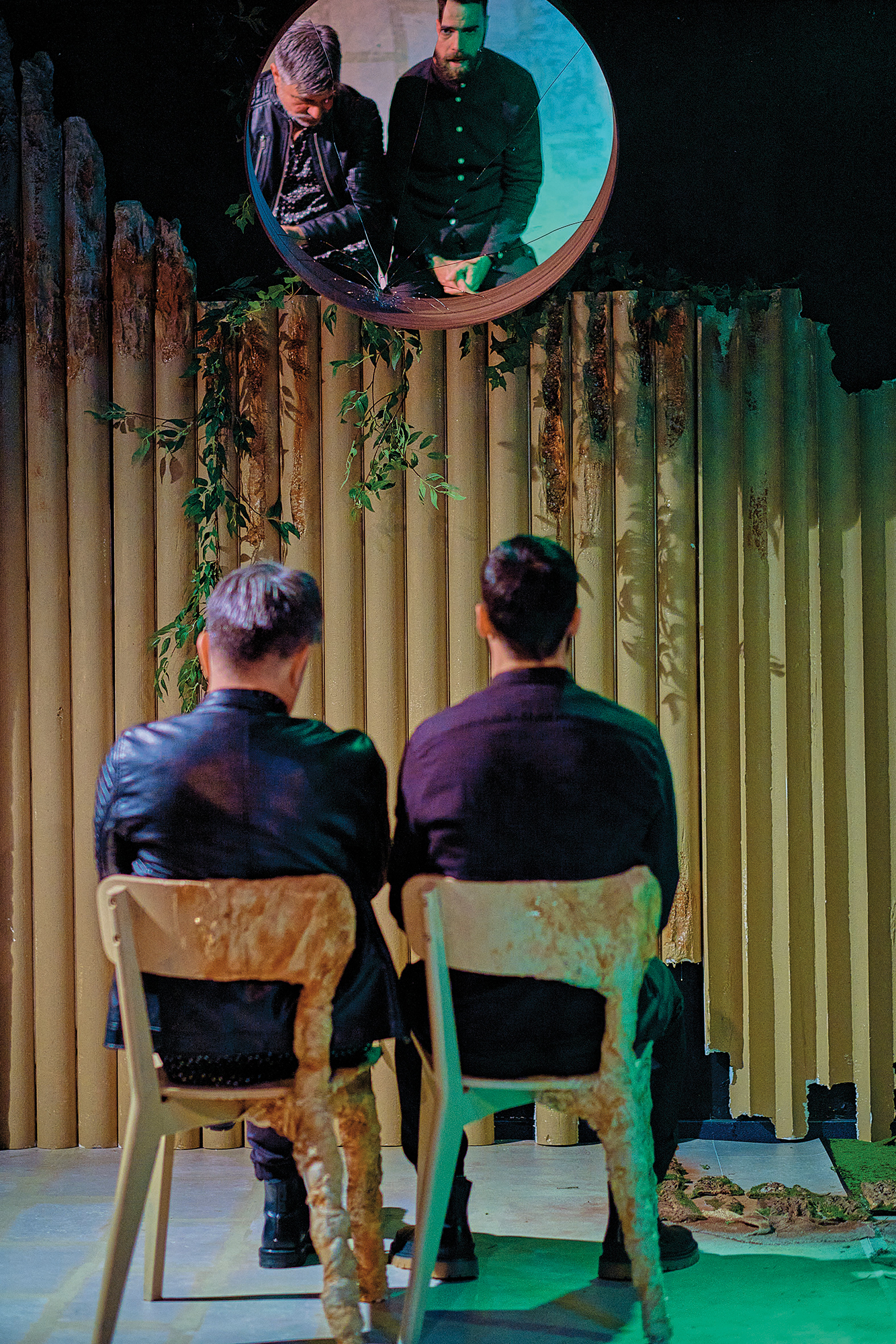 Ce vedem la teatru: Medeea – paradoxalul părinte al parentingului modern