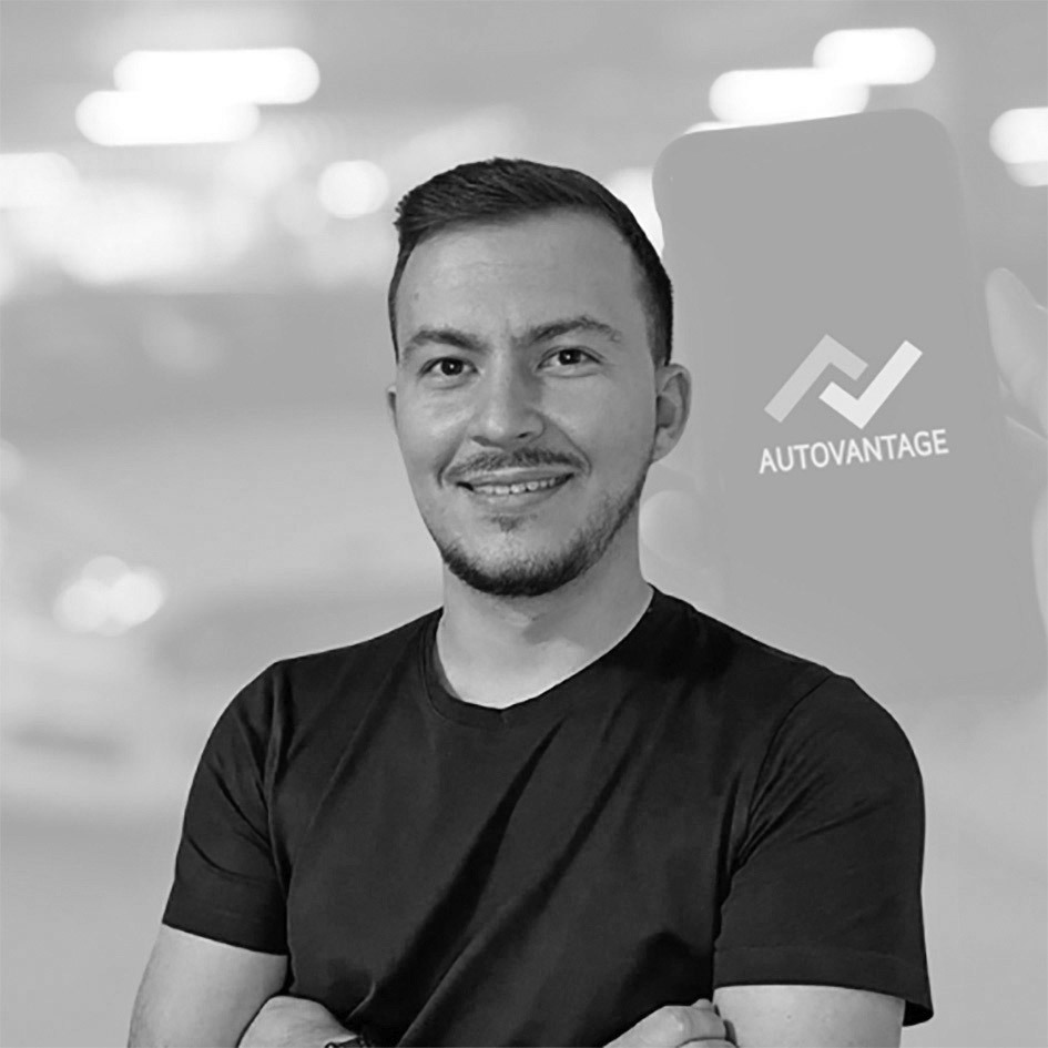 Povestea tânărului care a creat noua modalitate da a-ți cumpăra o mașină la cel mai bun preț din țară și cum poți verifica unde este aceasta