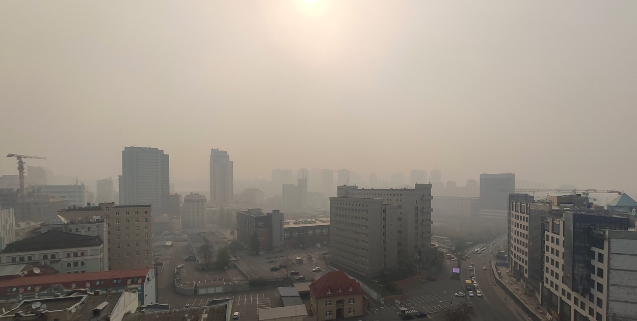 ANM: Norul de fum din zona Cernobîl se va deplasa spre sudul și estul Ucrainei și apoi spre Rusia