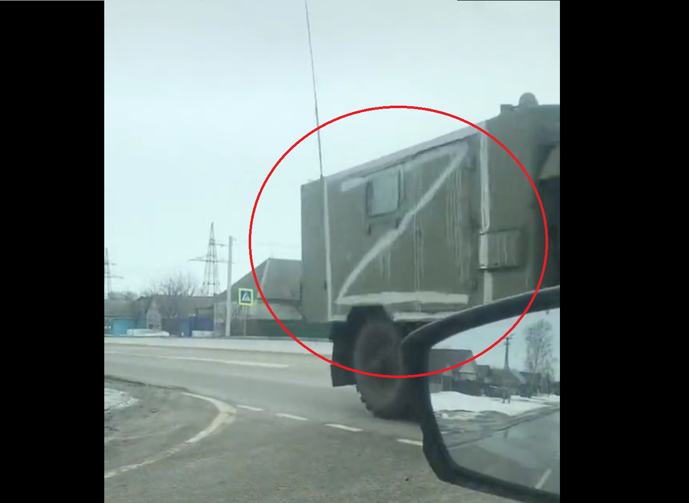 Ce înseamnă literele și marcajele de pe tancurile și blindatele rusești care au invadat Ucraina