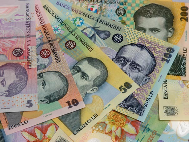 Statul se bate cu băncile pe dobânzi: Din 2 mai românii pot investi în titluri de stat Tezaur la randamente care ajung până la 6,15% pe an