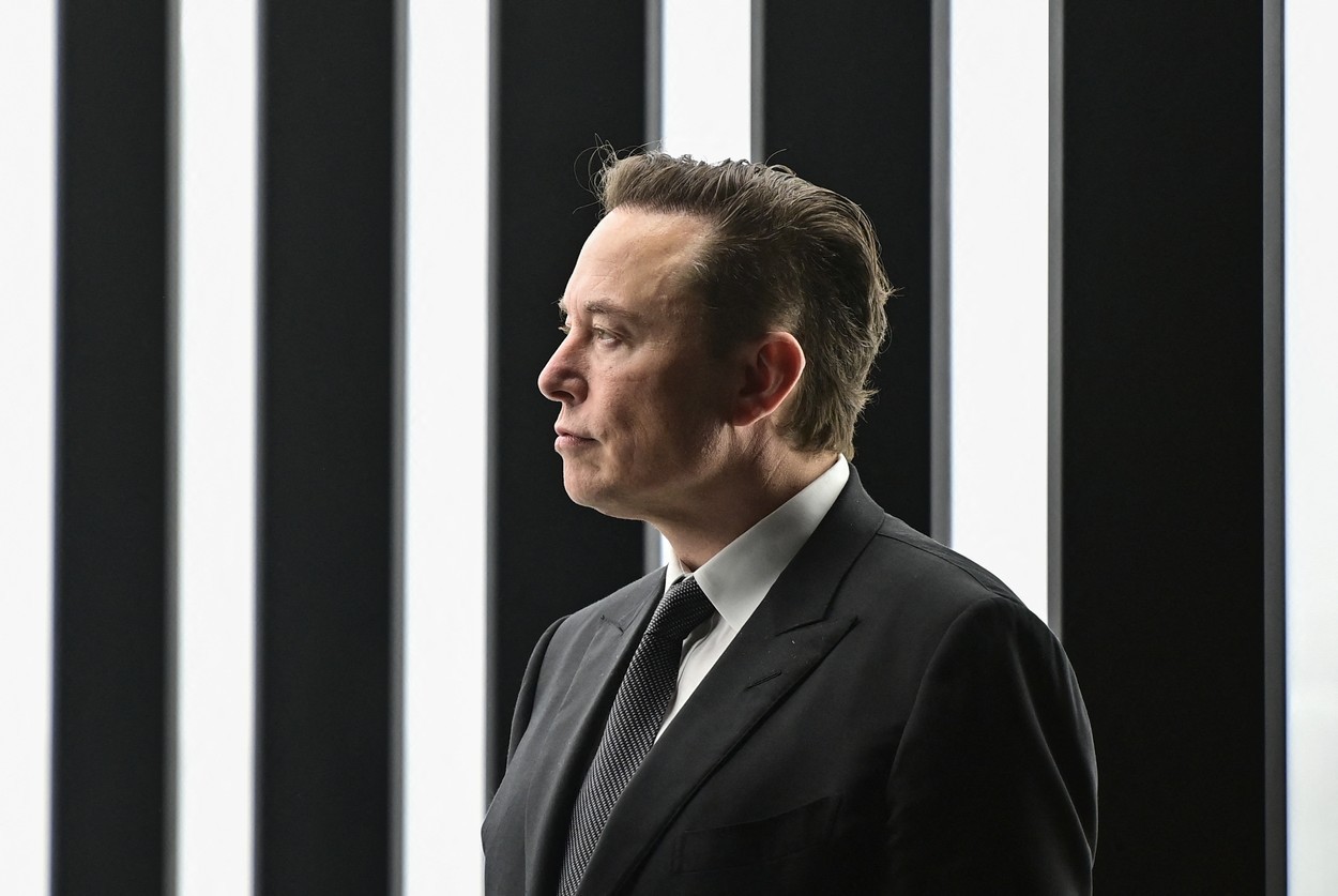 Ambițiile lui Elon Musk capătă noi forme: Multimiliardarul speră ca Tesla să producă un automobil fără volan și pedale începând cu anul 2024