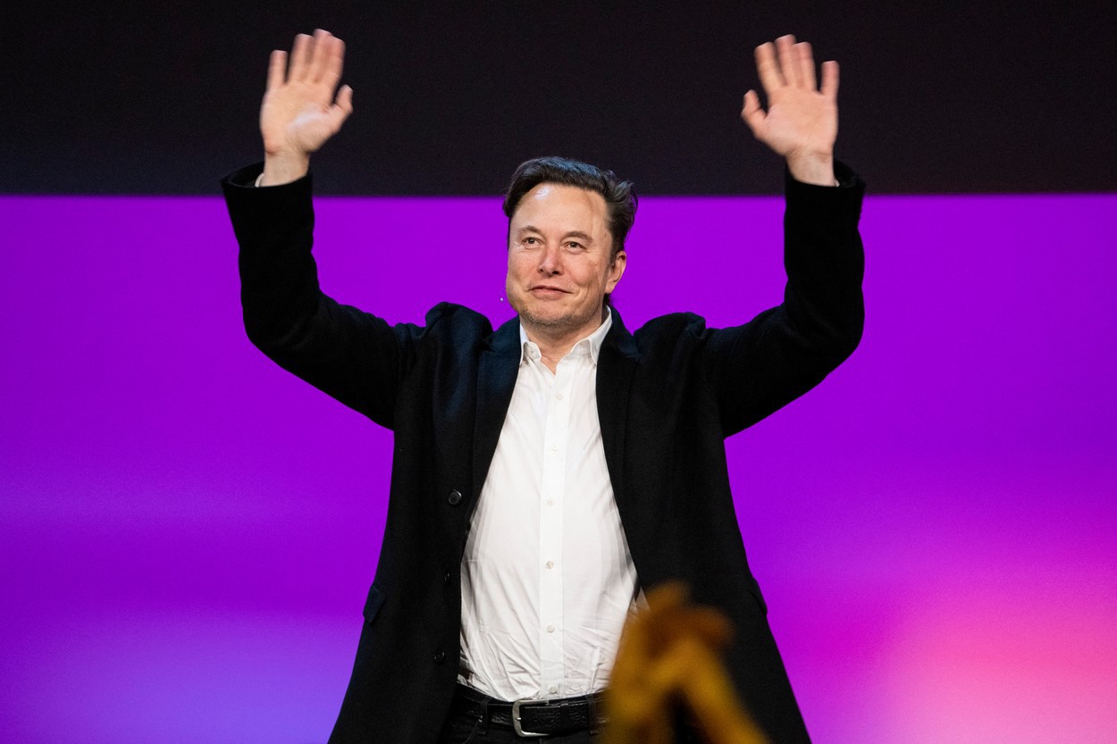 Twitter adoptă o "pastilă otrăvită", care ar dilua pe oricine ar acumula o participație de peste 15% în companie, pentru a-l opri pe Elon Musk să facă o preluare ostilă