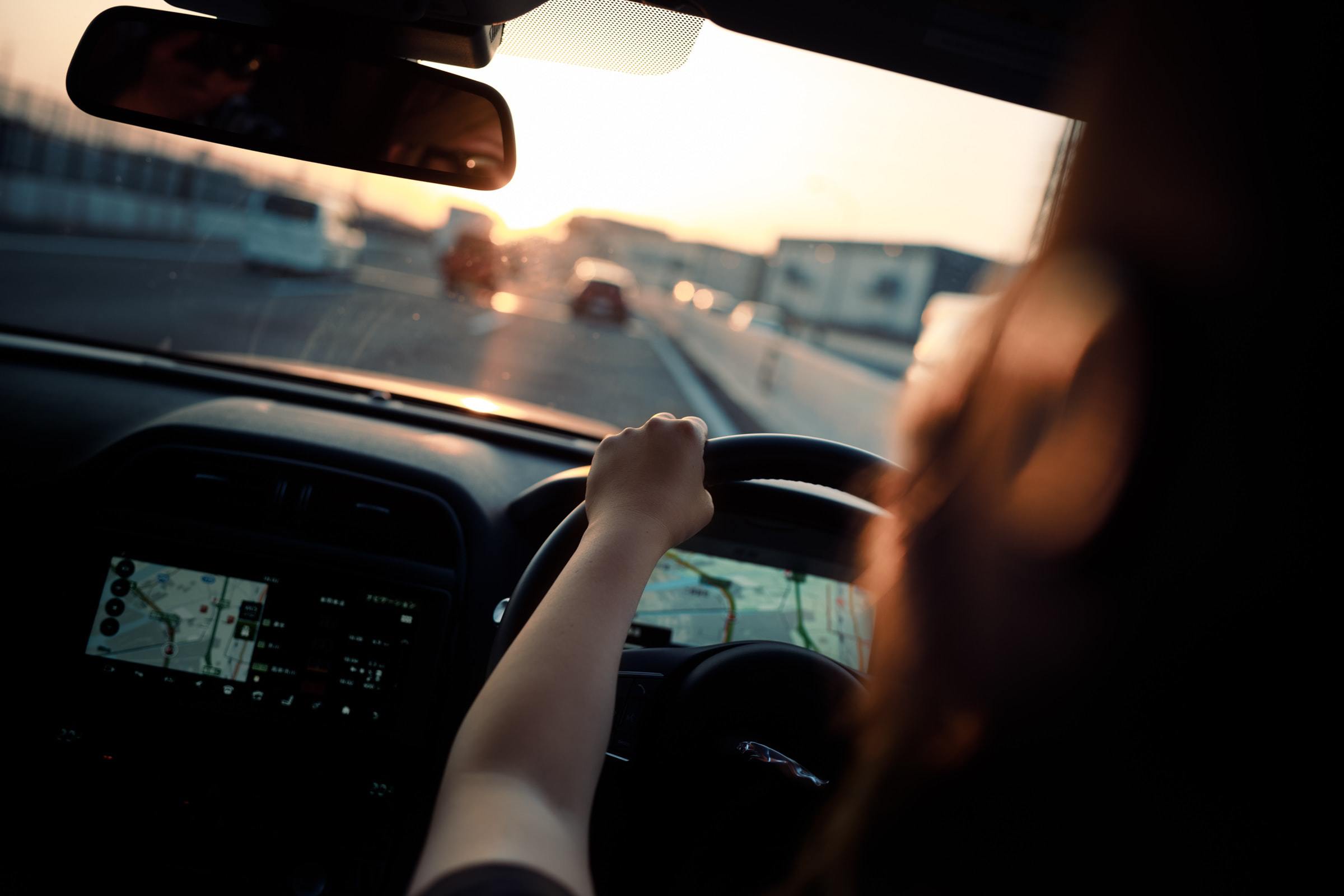 Atenție șoferi: Noi reguli privind rovinieta se aplică din această lună. Ce trebuie să știe toți conducătorii auto care circulă pe drumurile naționale