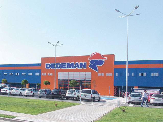 Dedeman, rezultate istorice în 2021: afacerile sparg 10 mld. lei, iar profitul urcă la 1,7 mld. lei