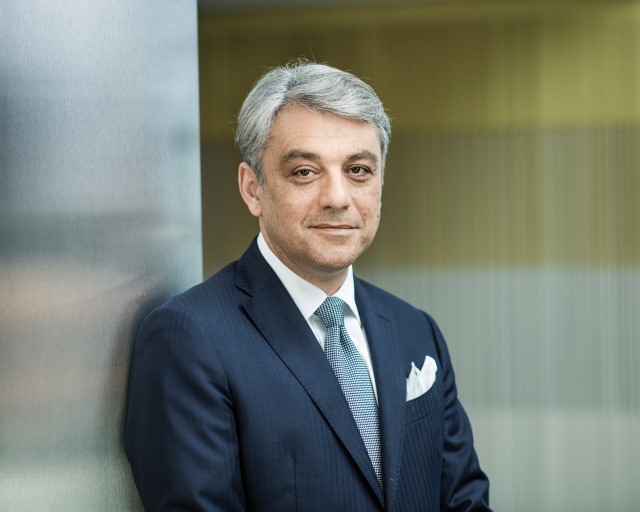 Renault merge mai departe cu planul de a separa în două companii diferite mașinile electrice de motoarele diesel și benzină. Nissan și Mitsubishi ar putea prelua uzina de motoare de la Mioveni