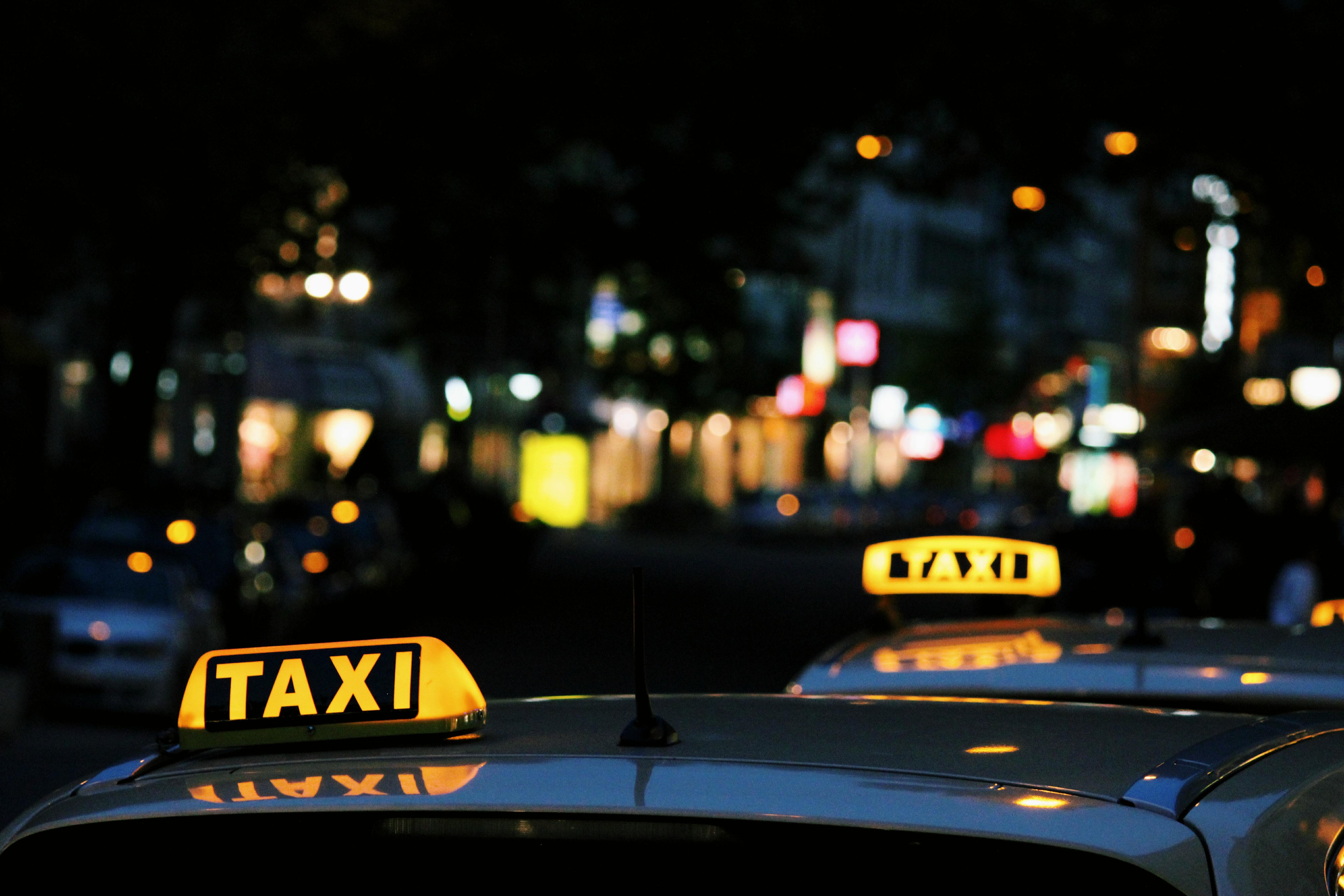 Povestea incredibilă a unui fost ministru de finanțe care acum a ajuns șofer de taxi în SUA