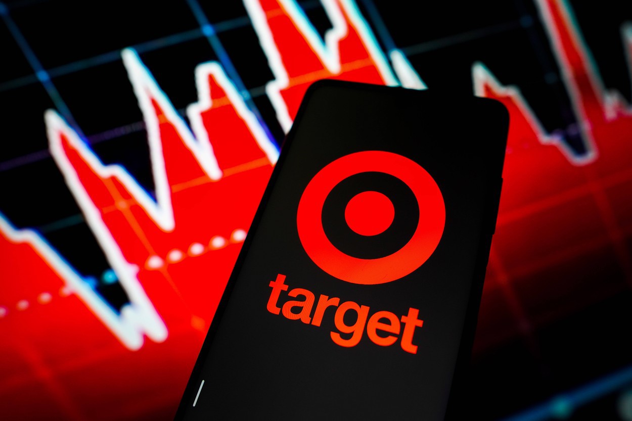 Piața americană de capital, lovită de evoluția retailerului Target: Analiștii nu se mai așteaptă ca acțiunile companiei să scadă considerabil