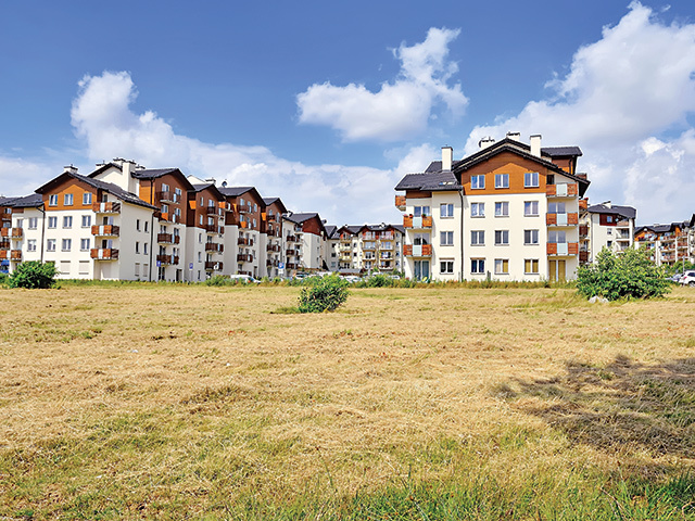 Piețele imobiliare din SUA și Europa intră sub presiunea inflației și majorării dobânzilor. Vor suferi acestea scăderi la fel de abrupte ca după criza din 2008?