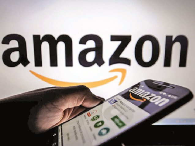 Roboți verzi și mici vor forfoti printre angajații Amazon. Compania a creat primul său robot de depozit "complet autonom", numit Proteus