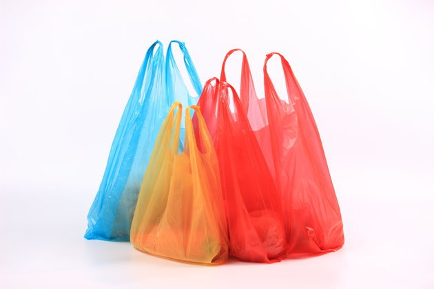Guvernul canadian interzice utilizarea materialelor plastice de unică folosință