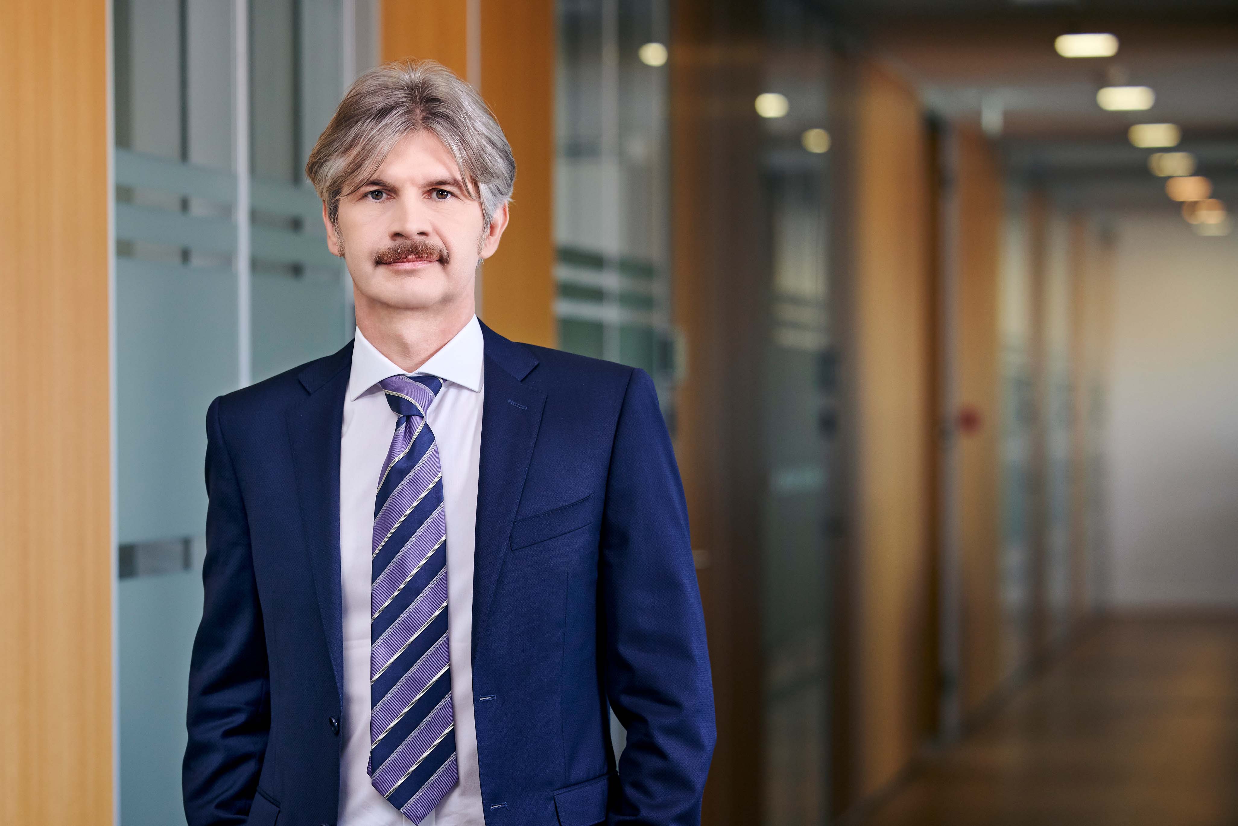 Alexander Pitchka a preluat conducerea operațiunilor locale ale producătorului de țigarete JTI. Echipa de management din România va coordona și business-ul JTI din Moldova și Bulgaria