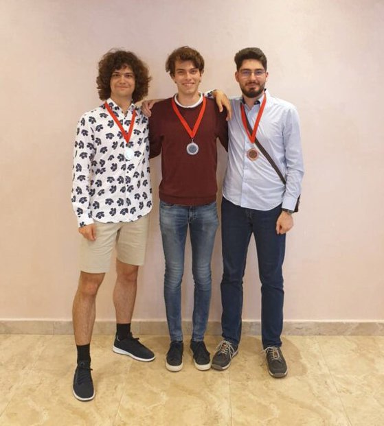 Studenții Universității București au câștigat aurul la concursul internațional de Matematică