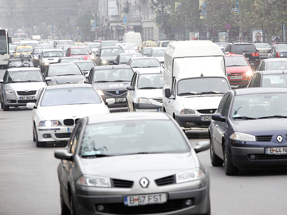 Aproape jumătate dintre români preferă o mașină second hand pentru că nu își permit una din showroom