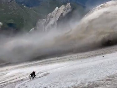 BREAKING NEWS. Mai mulți români, printre persoanele dispărute în urma avalanșei din Italia. Ce știm până în acest moment