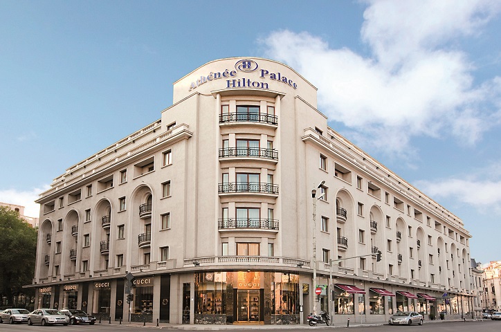 George Copos a renunțat la brandul Hilton și a încheiat un contract cu InterContinental pe 20 de ani. Noua denumire a celebrului hotel Athenee Palace va fi InterContinental Athénée Palace Bucharest