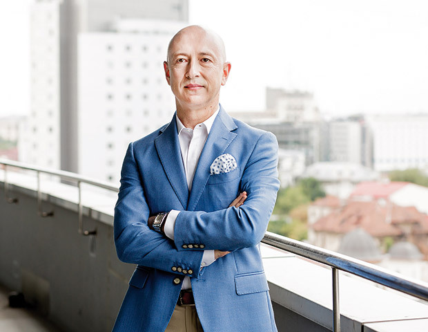 CATALOG TOP DIGITAL TRANSFORMERS: Constantin Mareș, DCEO, Coordonator al Diviziei Digital, OTP Bank România