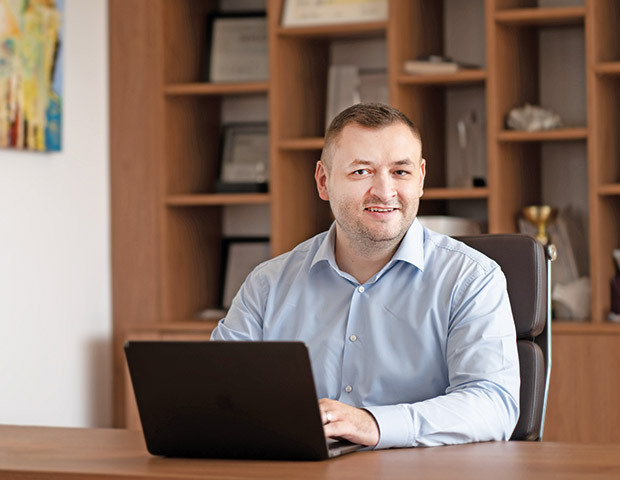 TOP DIGITAL TRANSFORMERS Ionuț Leahu, CEO și fondator, Clinicile Dentare Dr. Leahu: „În domeniul medical, investiția în tehnologie este condiția principală pentru a-i oferi pacientului sănătate reală”