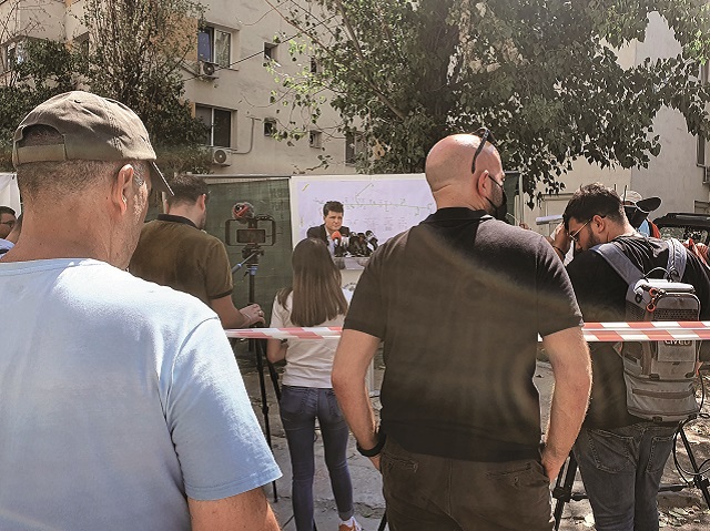 Reportaj. Bucureștiul, un „oraș ostatic“: iarna în frig, vara fără apă pe călduri de 40 de grade. De 30 de ani de vină sunt Ceaușescu și primarii de dinainte