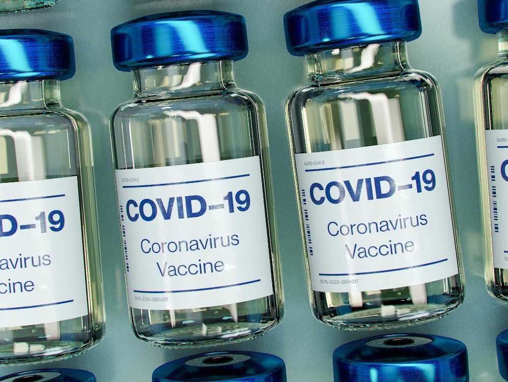 Autoritatea de reglementare a UE începe examinarea unei versiuni modificate a vaccinului anti-COVID de la Pfizer