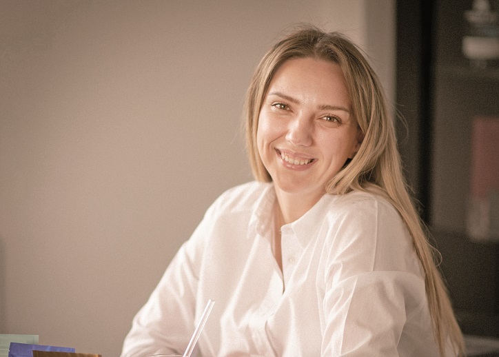 Afaceri de la Zero. Adina Petrescu a creat o gamă de blenduri de ceai, inspirată de o experiență în India, și vrea să intre în magazine cu o băutură îmbuteliată sub brandul Malee
