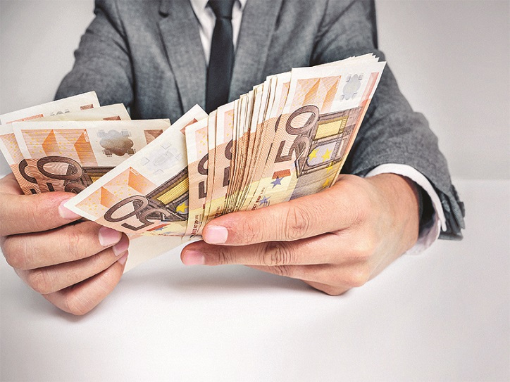 Olanda majorează salariul minim cu 10% în contextul accelerării inflației