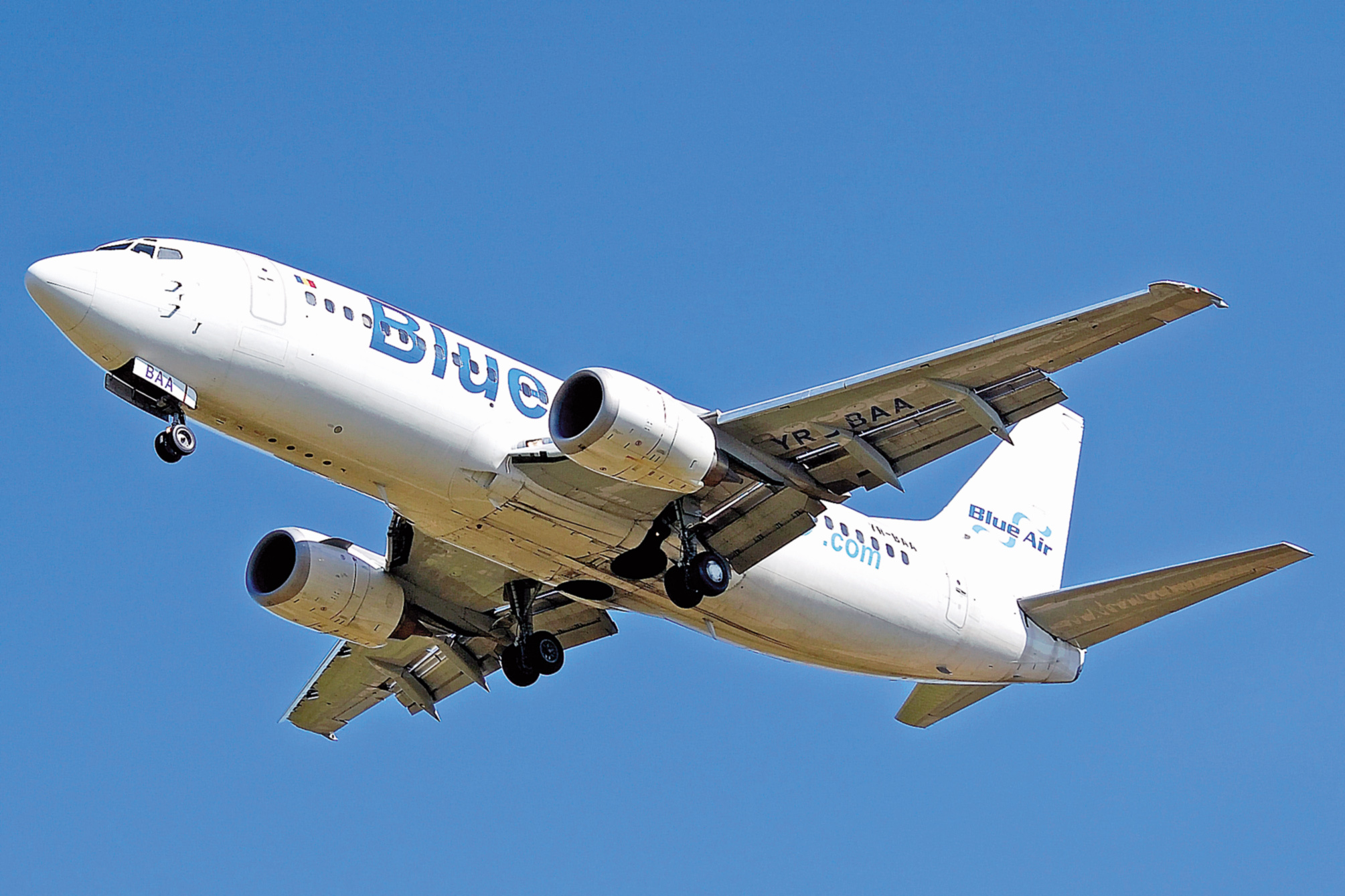 O nouă cursă Tarom va repatria 160 de români din Spania