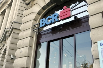 BCR: 47% dintre români și-au restrâns cheltuielile în ultimul an din cauza creșterii prețurilor; în medie, românii economisesc 351 lei pe lună, cu 42 de lei mai mult decât în 2021