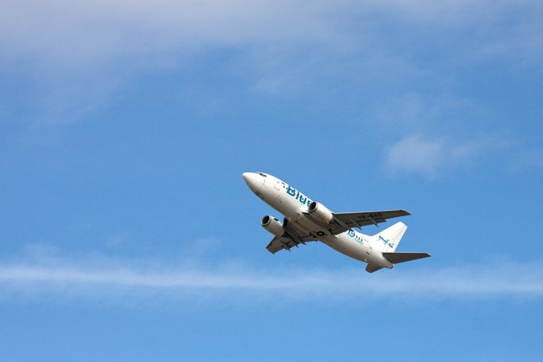 Precizările Blue Air privind rambursarea banilor pe bilete