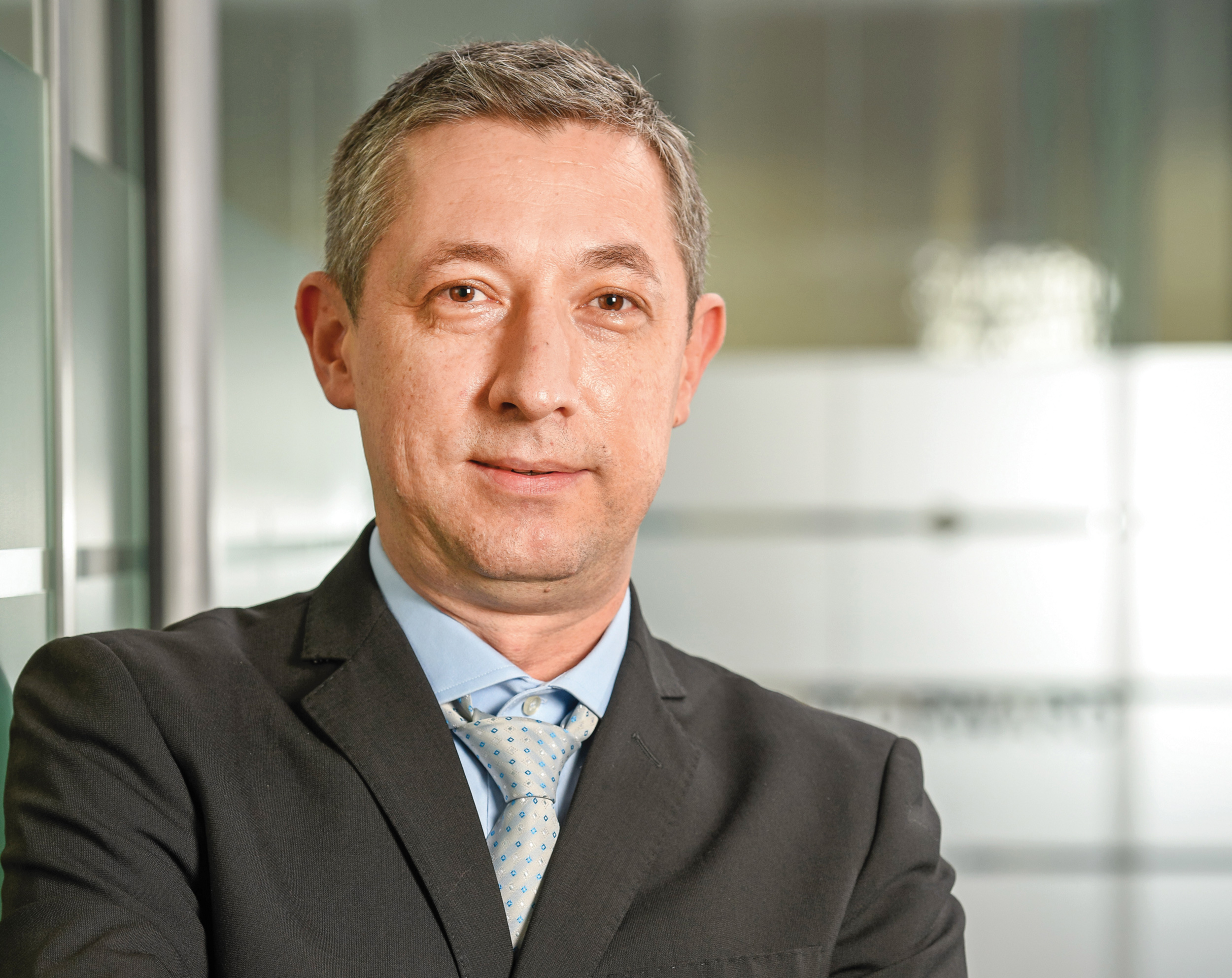 Lucian Enaru, Schneider Electric, despre pandemie:  „Nimic n-a mai corespuns cu planurile făcute pe hârtie, am navigat fără hartă și fără busolă". Ce atuuri l-au ajutat să depășească, cu echipa, vremurile de criză