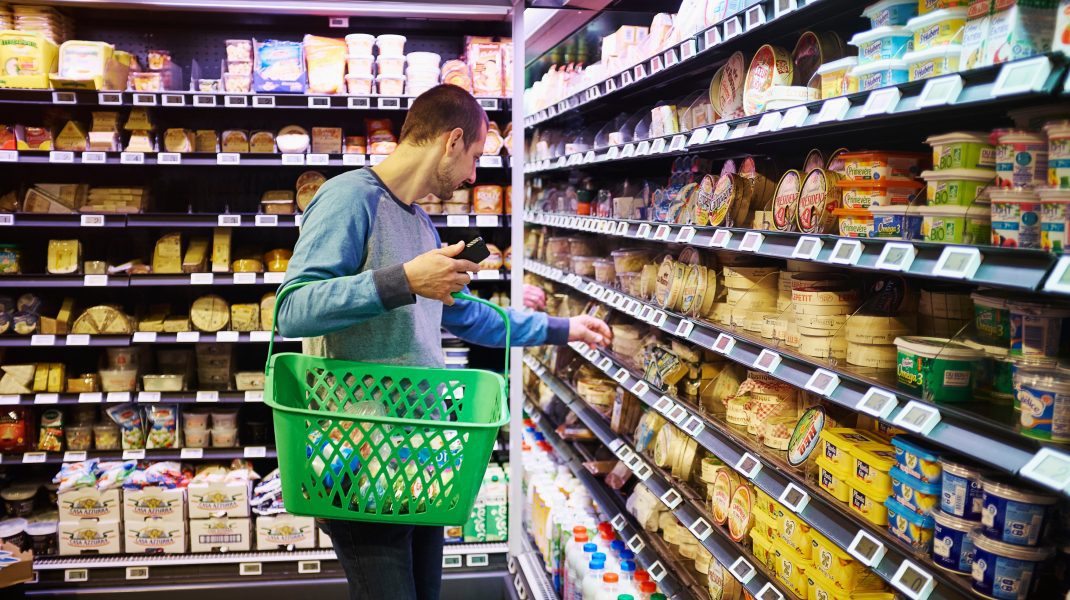Mereu ai făcut greșit cumpărăturile în supermarket! Raionul „secret” unde alimentele sunt cu până la 50% mai ieftine