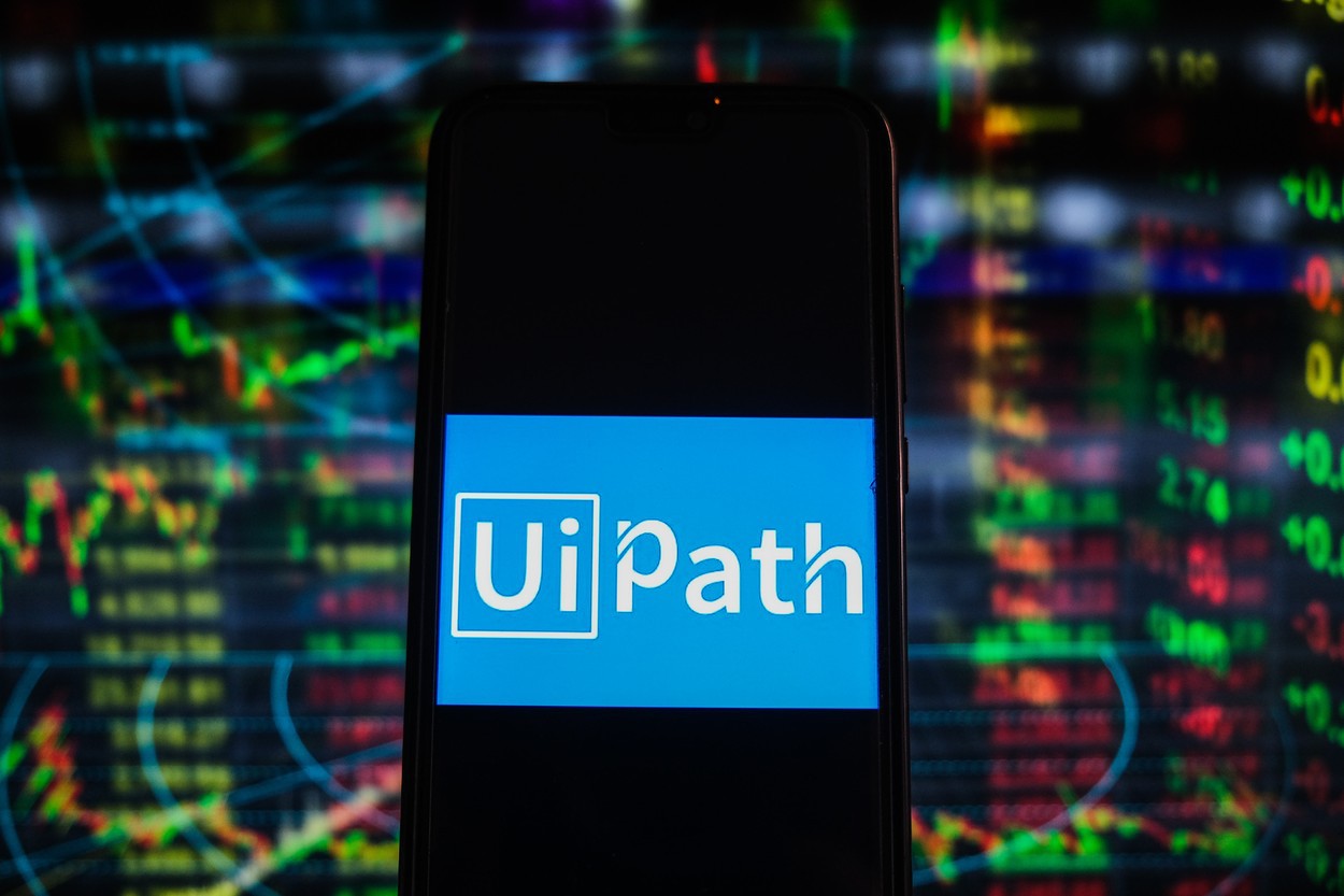 UiPath pierde 1,6 mld. dolari capitalizare după rezultatele pe T2/2022 și ajunge la 7 mld. dolari. Acțiunile scad cu 20% la 12 dolari, minim istoric